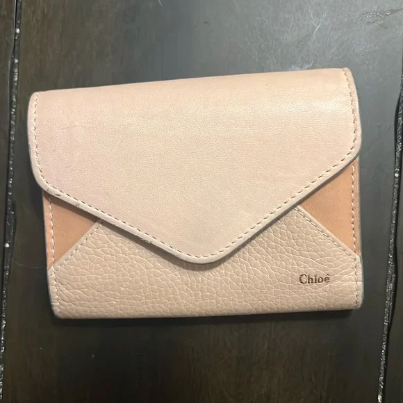 Chloe patchwork leather trifold wallet - Picture 2 of 10